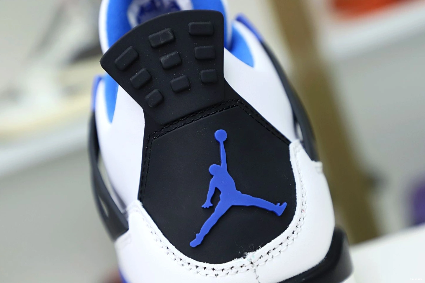 4 JORDAN MOTORSPORTS RETRO AIR 0123